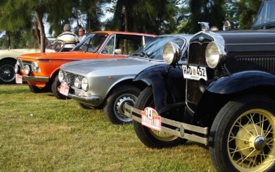 CLASSIC CAR ART PARADE                                                   Punta del Este