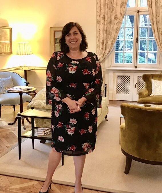 Embajadora Faye O’Connor : “El liderazgo es clave para los cambios”